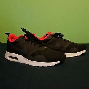 Nike Air Max Tavas